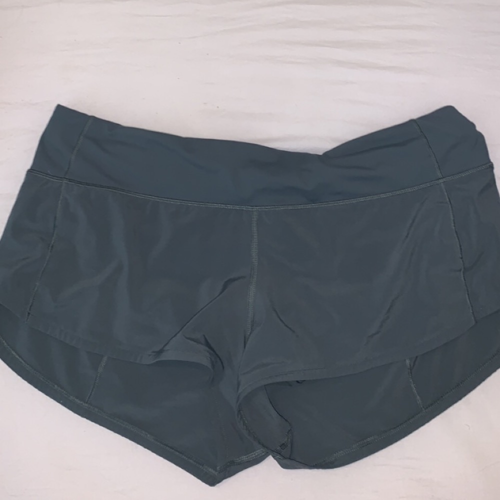 Size 8 lululemon speed up shorts.